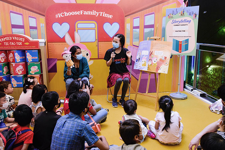 Becky Bunny’s storytelling session at National Family Week 2022 Becky Bunny’s storytelling session at National Family Week 2022 (FFL)